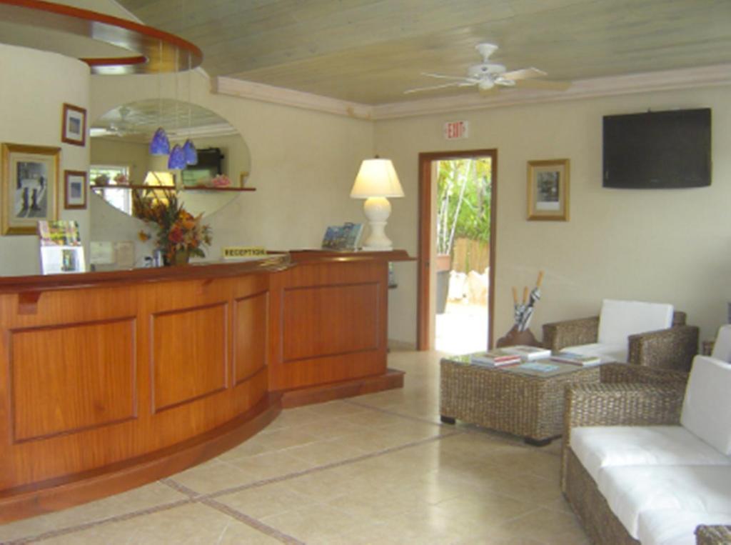 Caribbean Paradise Inn Providenciales Room photo