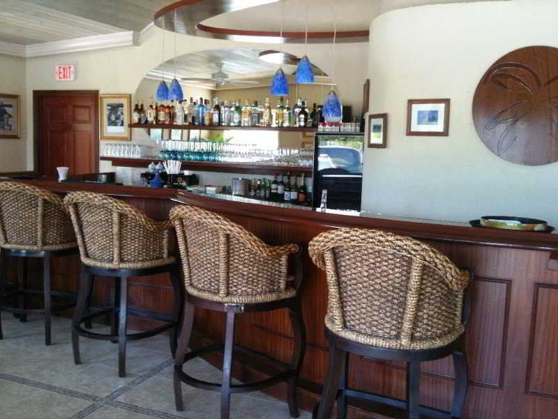 Caribbean Paradise Inn Providenciales Exterior photo